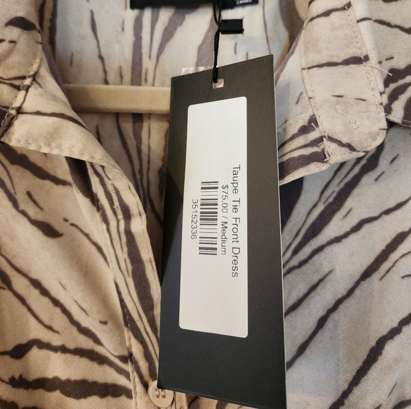 Do-Be Taupe Animal Print Tie front dress - Picture 4 of 4